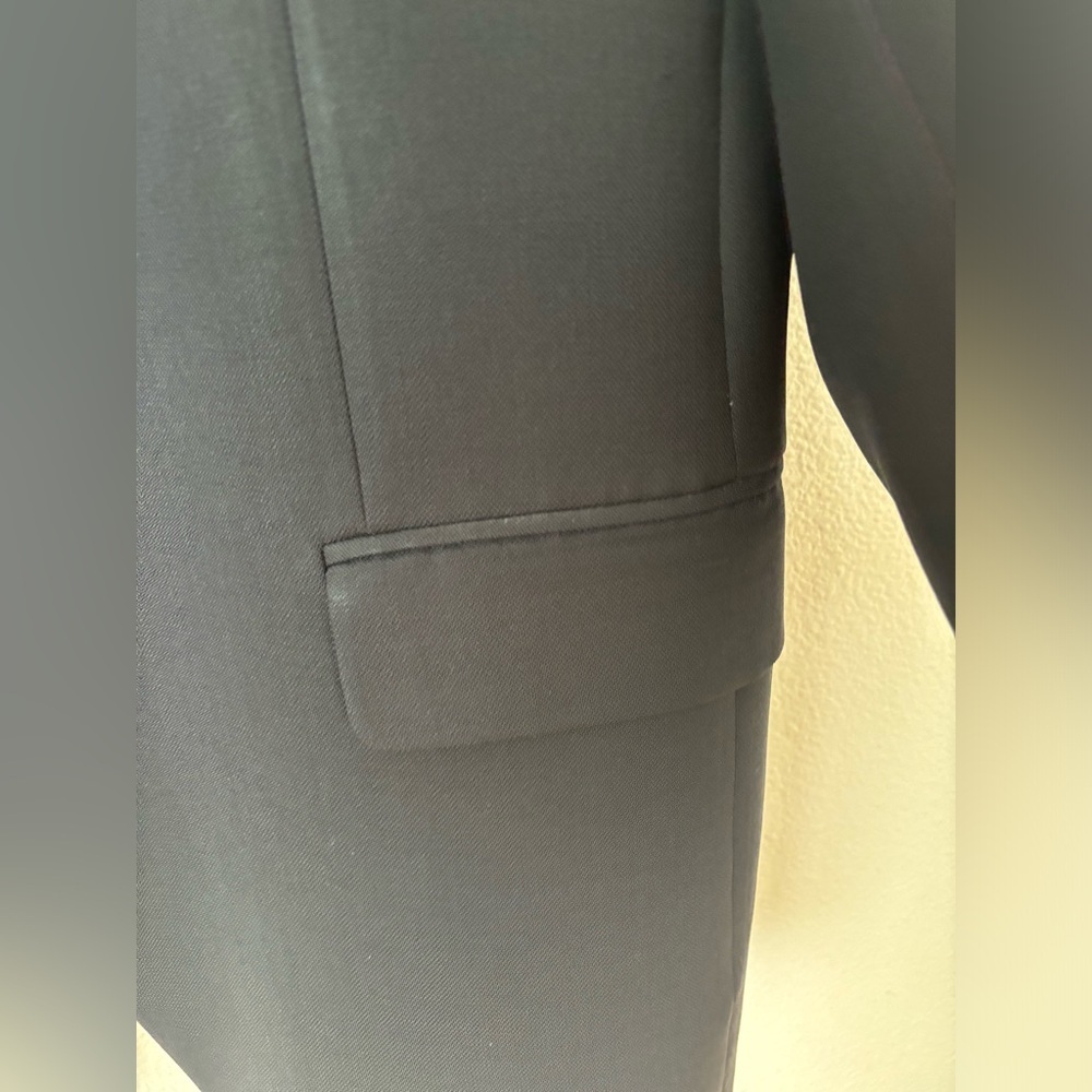 Joseph Abboud Navy Sport Coat - Picture 5 of 11